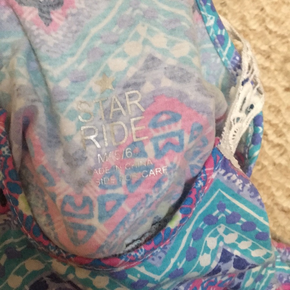 Girls 5/6 spring dress - Picture 3 of 3